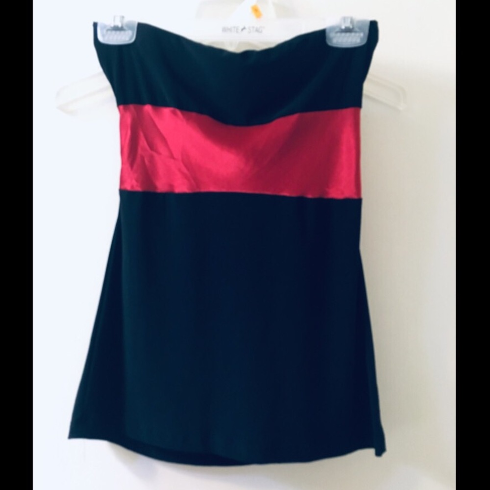 Shoulderless, black blouse with red waistline tie